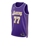 Dončić #77 Los Angeles Lakers Swingman NBA Jersey - Statement Edition