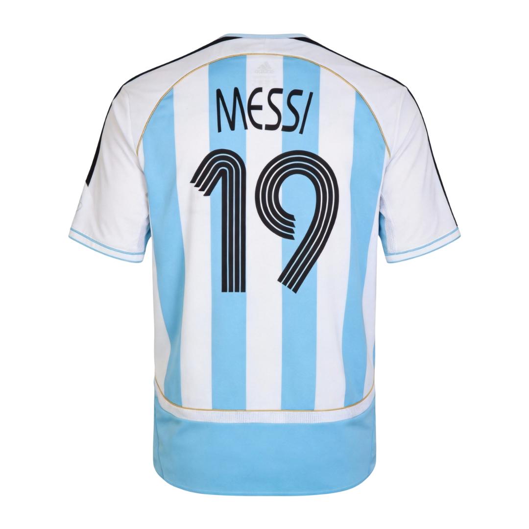 Retro Soccer Jersey MESSI #19 Argentina Home 2006