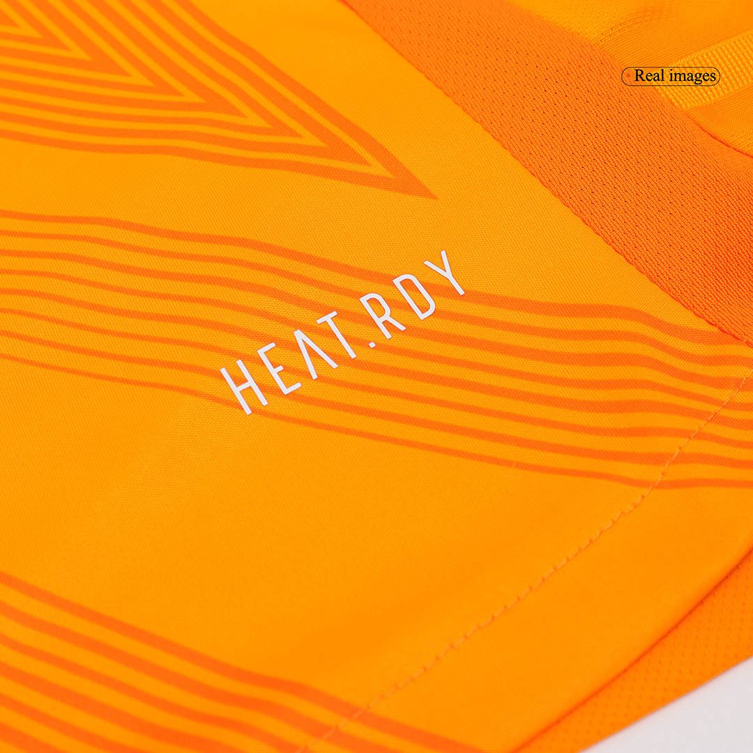 6a6133f2d8304829a037b74328d75c07